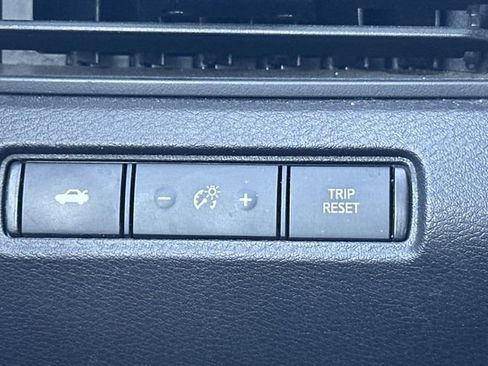 Used 2024 Nissan Altima 2.5 SV image 19