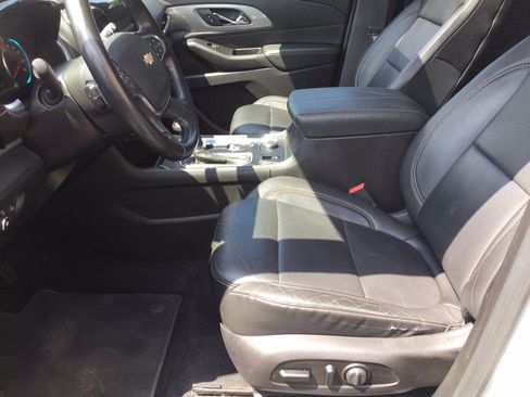 Used 2018 Chevrolet Traverse LT AWD/4WD image 21