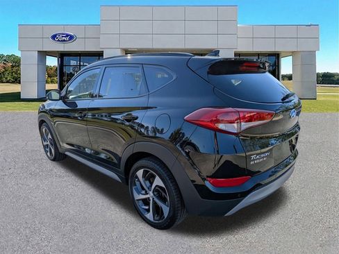 Used 2018 Hyundai Tucson Value image 3