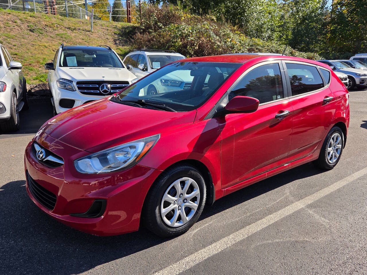 Used 2014 Hyundai Accent GS FWD image 3