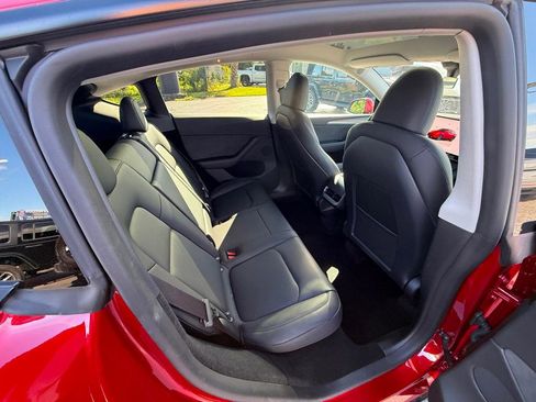 Used 2025 Tesla Model Y Long Range image 27