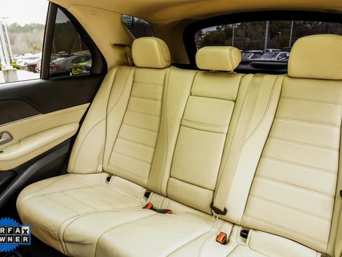 Used 2022 Mercedes-Benz GLE 580 4MATIC w/ Night Package image 38