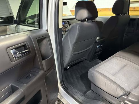 Used 2016 Ford Flex SE image 22