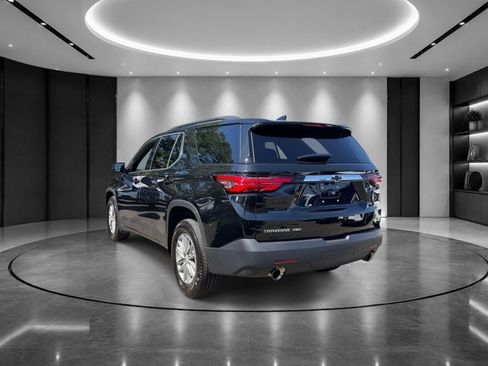 Used 2023 Chevrolet Traverse LT AWD/4WD image 4