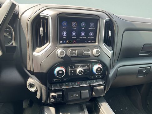 Used 2020 GMC Sierra 2500 AT4 w/ AT4 Premium Package AWD/4WD image 11