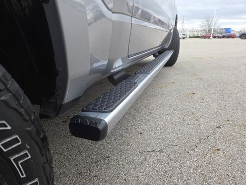 Used 2021 RAM 1500 Big Horn image 11