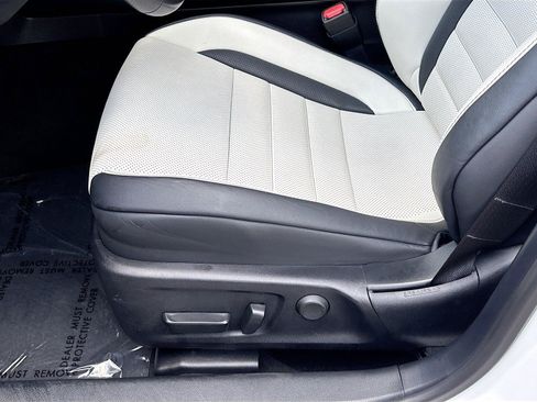 Used 2022 Lexus IS 350 F Sport RWD image 19
