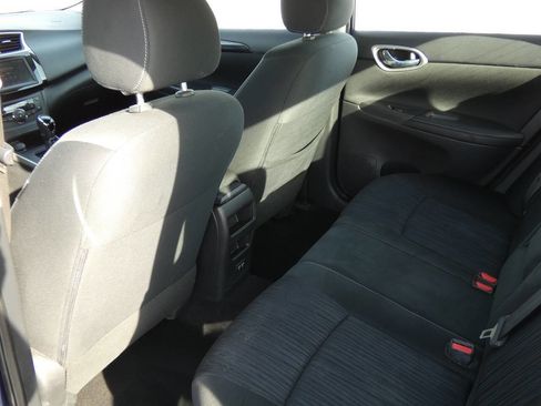 Used 2019 Nissan Sentra SV image 15