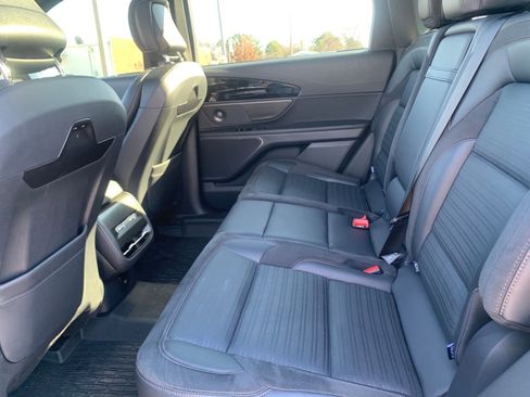 Used 2024 Lincoln Nautilus Reserve w/ Equipment Group 202A image 27