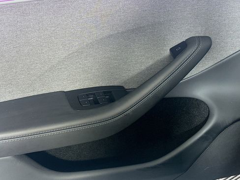 Used 2025 Tesla Model 3 Long Range RWD image 15
