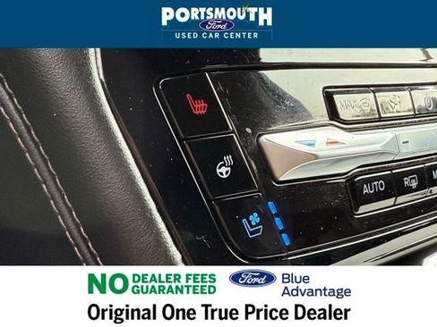 Certified 2022 Ford Explorer Platinum w/ Equipment Group 601A image 14