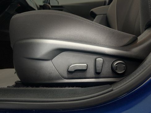Used 2026 Subaru Crosstrek 2.5i Premium AWD/4WD image 15