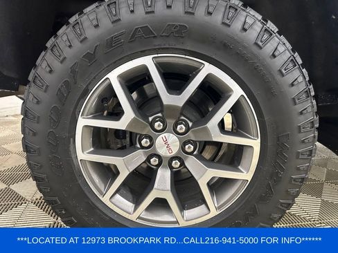 Certified 2022 GMC Canyon AT4 w/ Trailering Package AWD/4WD image 28
