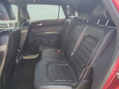 Used 2022 Volkswagen Atlas Cross Sport SEL Premium R-Line AWD/4WD image 9