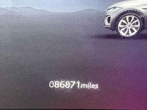 Used 2021 Jaguar F-PACE S AWD/4WD image 19