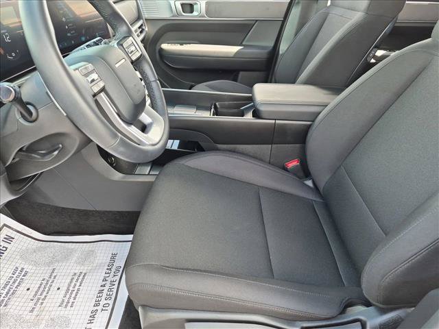 Used 2026 Hyundai Santa Fe SE FWD image 15