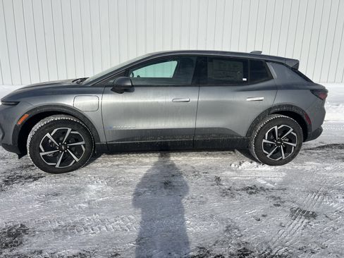 New 2026 Chevrolet Equinox EV LT image 26