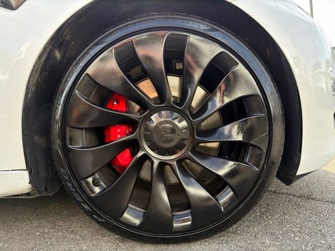 Used 2022 Tesla Model 3 Performance image 14