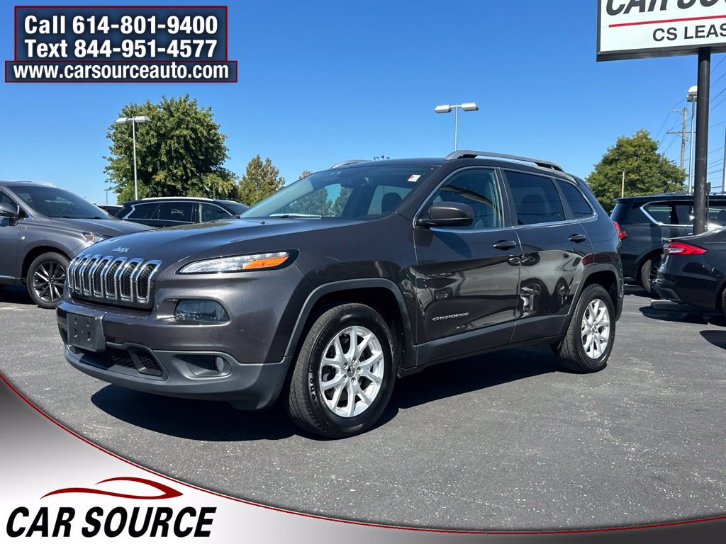Used 2016 Jeep Cherokee Latitude w/ Comfort/Convenience Group AWD/4WD image 2