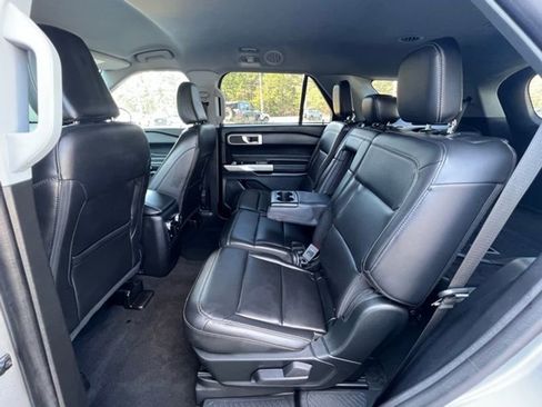 Used 2023 Ford Explorer XLT w/ Equipment Group 202A image 16