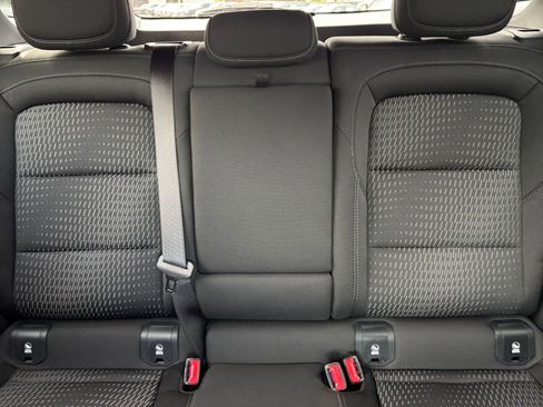Used 2025 Chevrolet Equinox LT FWD image 39