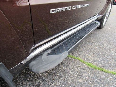 Used 2015 Jeep Grand Cherokee Summit AWD/4WD image 10