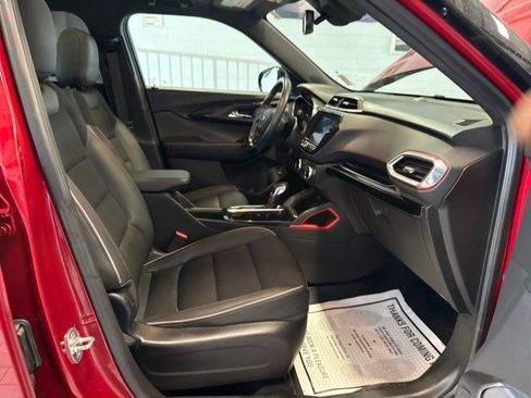 Used 2021 Chevrolet TrailBlazer RS w/ Sun and Liftgate Package image 29