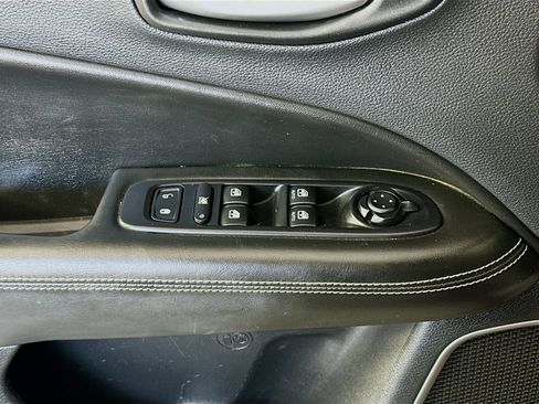 Used 2021 Jeep Compass Latitude w/ Sun and Sound Group FWD image 18
