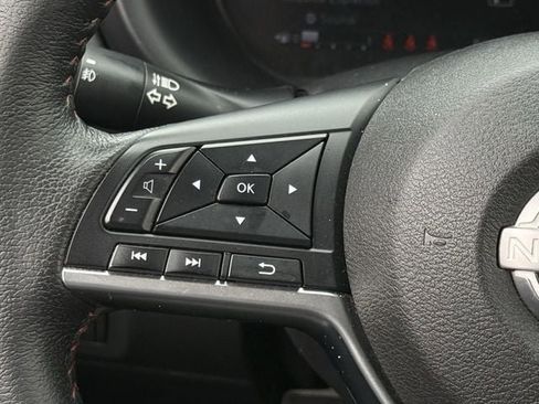 Used 2023 Nissan Kicks SR w/ SR Premium Package image 14