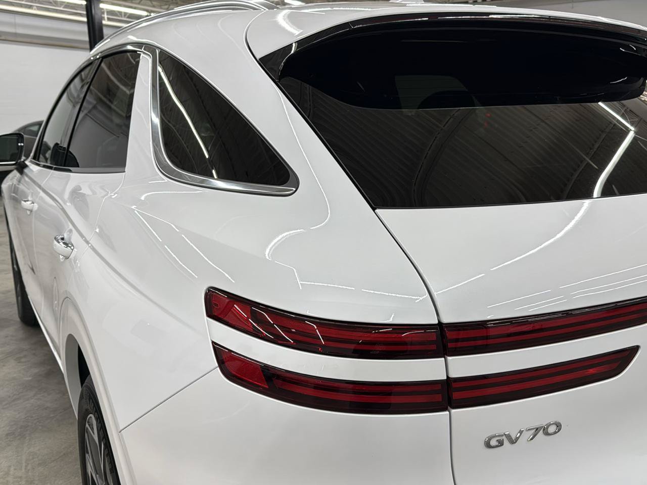 Used 2026 Genesis Electrified GV70 AWD/4WD image 11