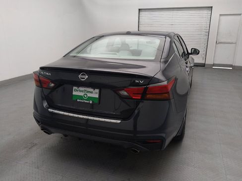 Used 2022 Nissan Altima 2.5 SV w/ SV Premium Package image 7