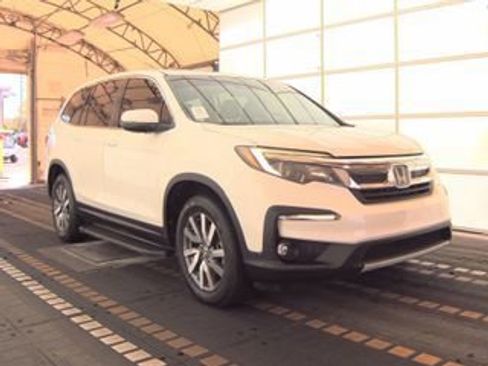 Used 2019 Honda Pilot EX image 2