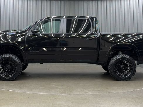 Used 2025 RAM 1500 Big Horn AWD/4WD image 2