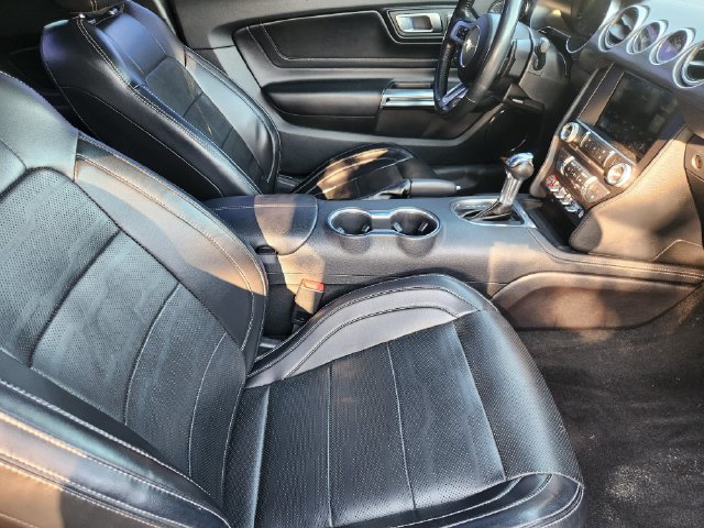 Used 2019 Ford Mustang GT Premium w/ GT Performance Package RWD image 15