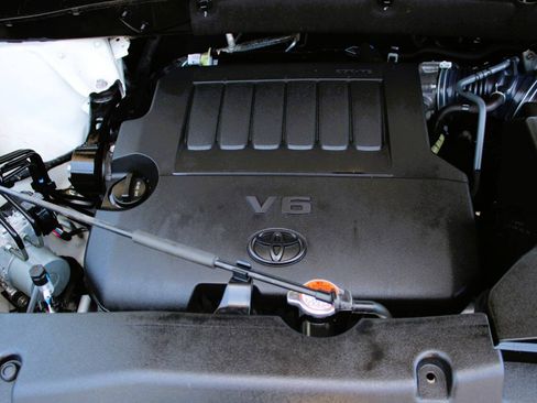 Used 2016 Toyota Highlander Limited FWD image 15