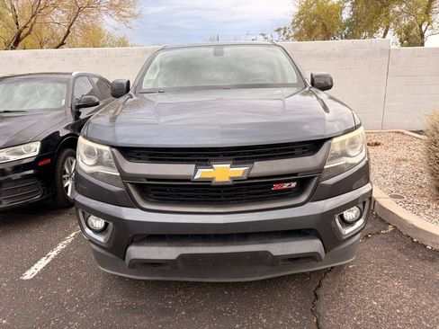 Used 2015 Chevrolet Colorado Z71 AWD/4WD image 3