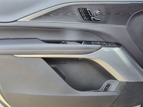 Certified 2025 Cadillac Lyriq Luxury image 26