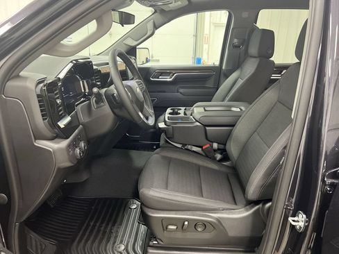 Used 2022 Chevrolet Silverado 1500 LT AWD/4WD image 19