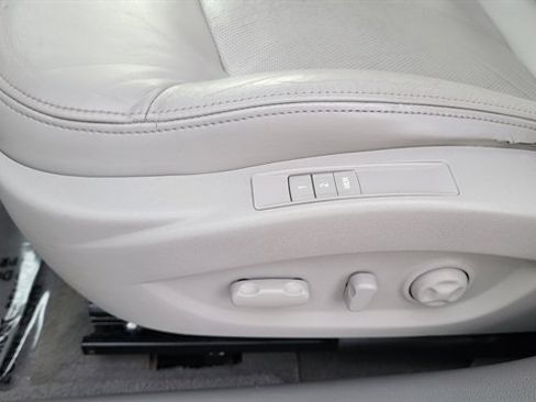 Used 2010 Buick LaCrosse CXL w/ Luxury Package image 20