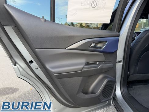 New 2026 Chevrolet Equinox EV LT image 30