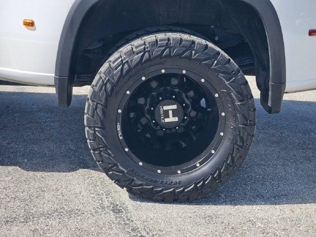 Used 2024 Chevrolet Silverado 3500 LTZ w/ LTZ Plus Package AWD/4WD image 4