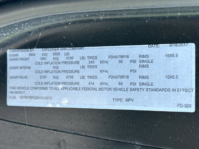 Used 2017 GMC Savana 2500 Extended RWD image 38