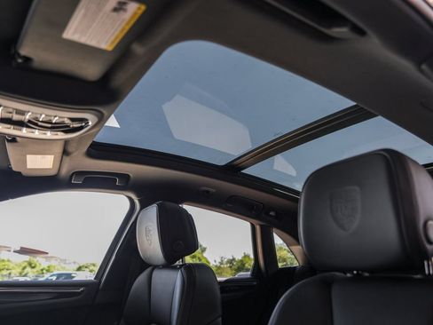 Certified 2026 Porsche Macan AWD/4WD image 37