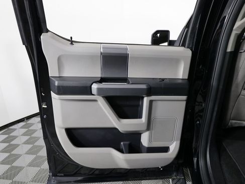 Used 2018 Ford F150 XLT w/ Equipment Group 302A Luxury image 16