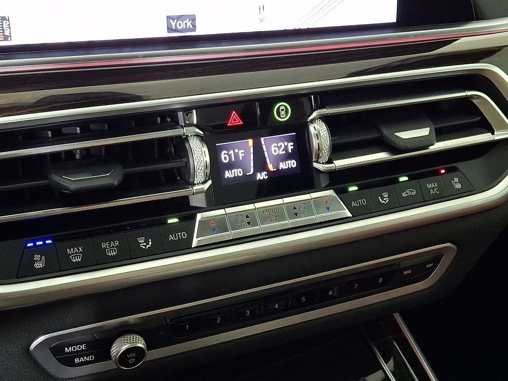Used 2020 BMW X5 xDrive40i w/ Premium Package AWD/4WD image 18