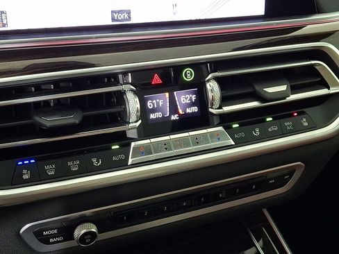 Used 2020 BMW X5 xDrive40i w/ Premium Package AWD/4WD image 18