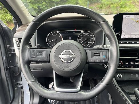 Used 2023 Nissan Rogue SL w/ SL Premium Package AWD/4WD image 14