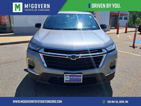 Used 2023 Chevrolet Traverse LS AWD/4WD image 2