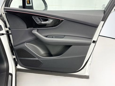 Certified 2025 Audi Q7 2.0T Premium Plus w/ Premium Plus Package image 24