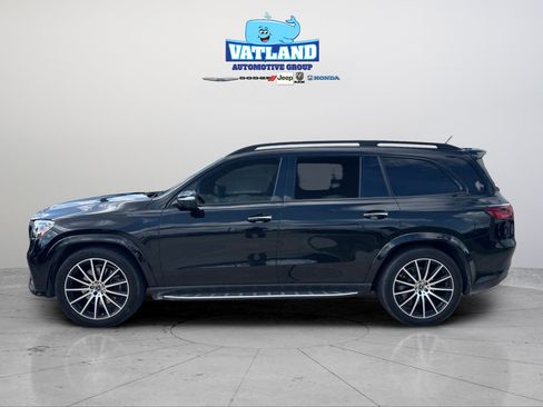 Used 2025 Mercedes-Benz GLS 450 4MATIC image 28